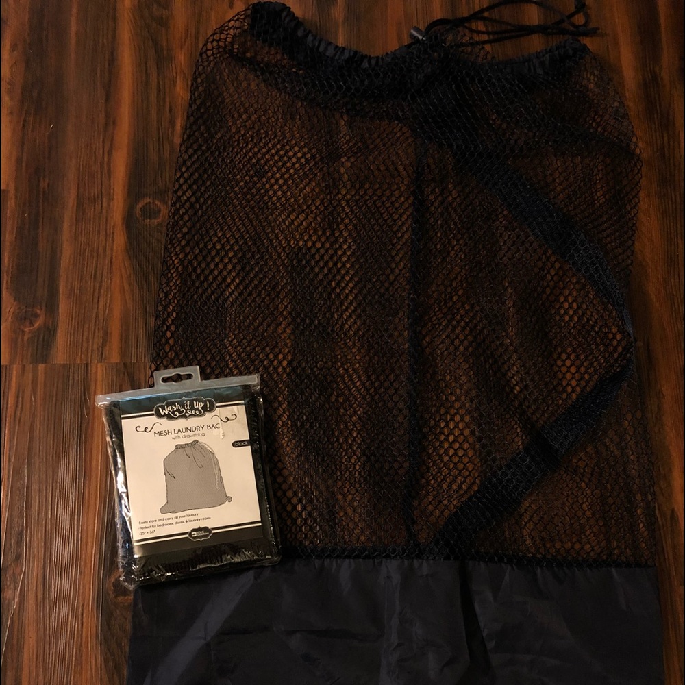 Mesh Laundry Bags - 1 Blk & 1 Navy - NEW!